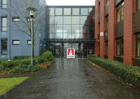 Informationsabend zur Berufsbildung und Ausbildungsmarkt,  am 6. November um 18 Uhr im Berufskolleg Schloß Neuhaus